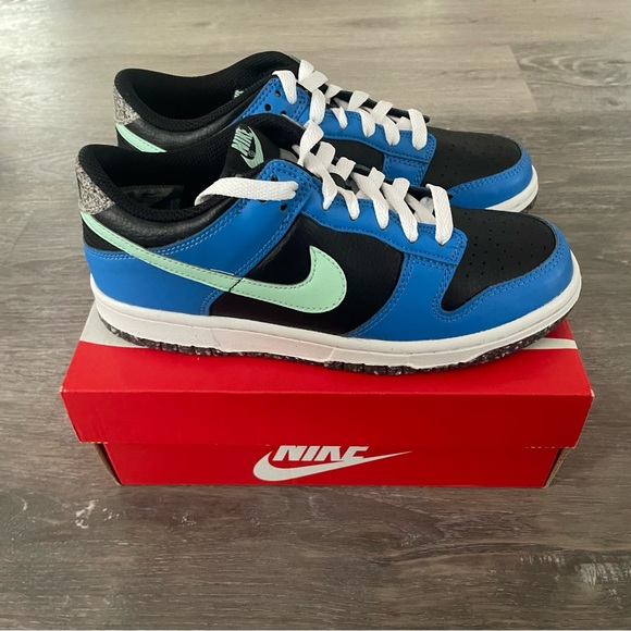 💥 Brand new in box 📦 Nike Dunk Low se - Picture 2 of 6